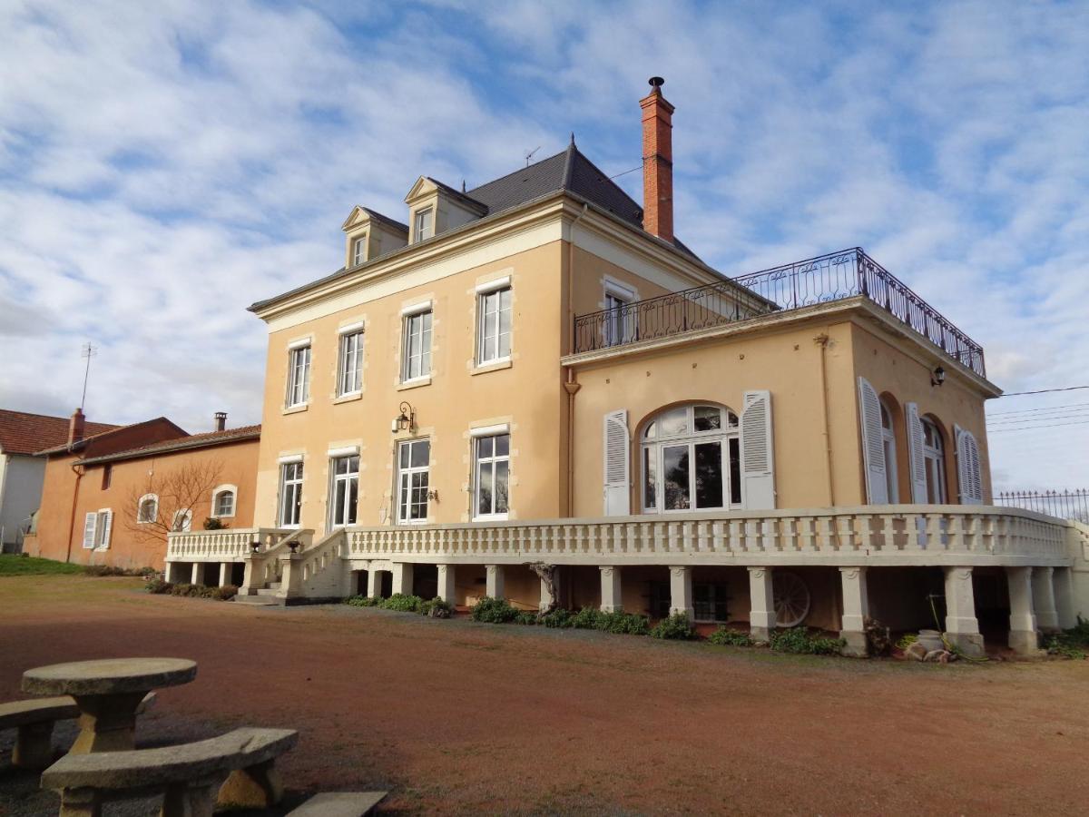Domaine Berenguer Bed & Breakfast Ouches Bagian luar foto