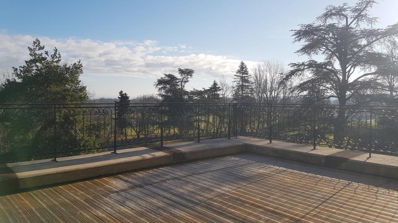 Domaine Berenguer Bed & Breakfast Ouches Bagian luar foto