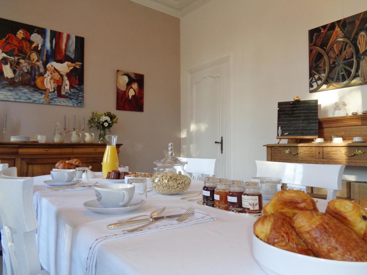 Domaine Berenguer Bed & Breakfast Ouches Bagian luar foto