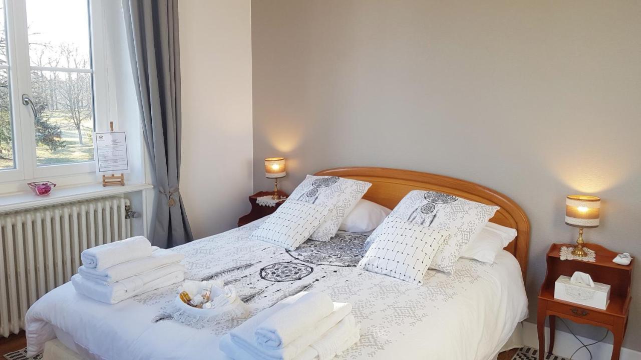 Domaine Berenguer Bed & Breakfast Ouches Bagian luar foto